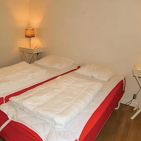 Five-bedroom Holiday In Vakantiehuis