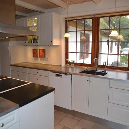 Vakantiehuis Five-bedroom Holiday In