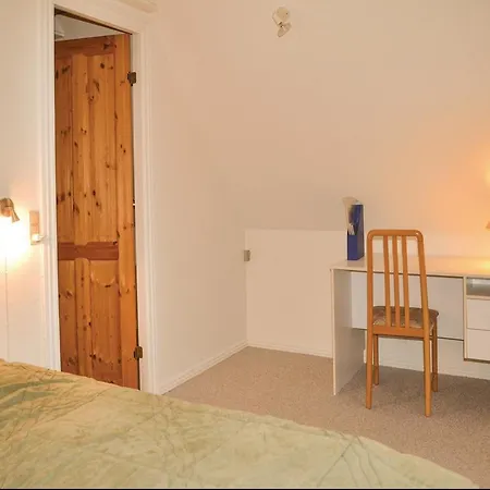 Five-bedroom Holiday In Vakantiehuis